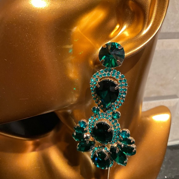 Crystal Rhinestone Drop Earrings - Picture 3 of 4